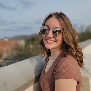 Meet your Posher, Michaela